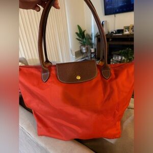 Longchamp Le Pilage Tote Medium